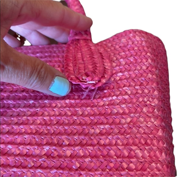 4/$20!!!  Bubblegum Pink Straw Bag - Picture 4 of 6
